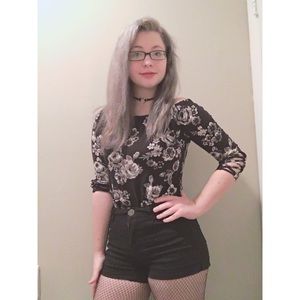 Meet your Posher, Hailey